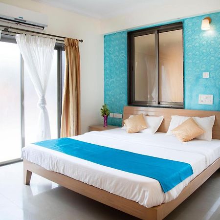 פאנג'י Palm Air By Goa Stays מראה חיצוני תמונה