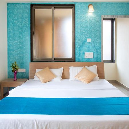 פאנג'י Palm Air By Goa Stays מראה חיצוני תמונה