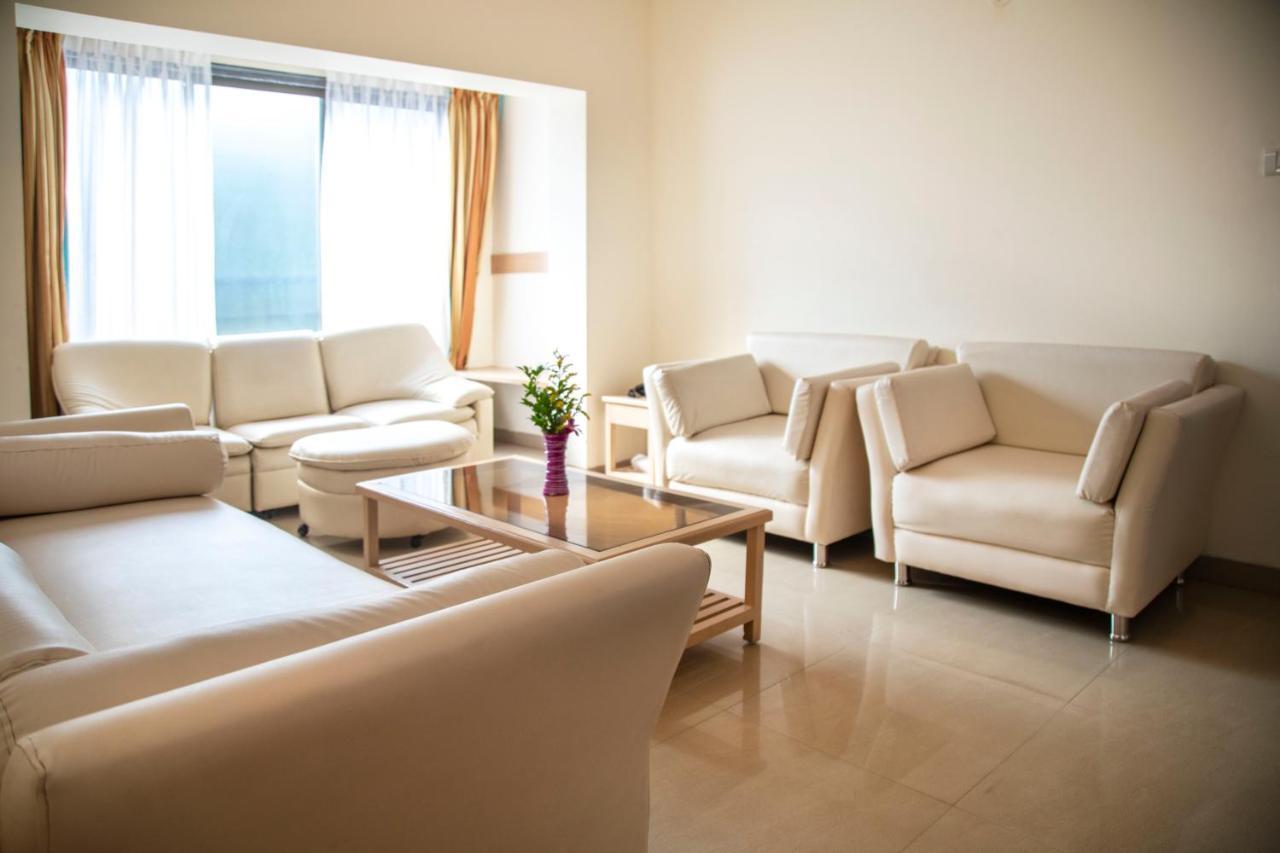 פאנג'י Palm Air By Goa Stays מראה חיצוני תמונה